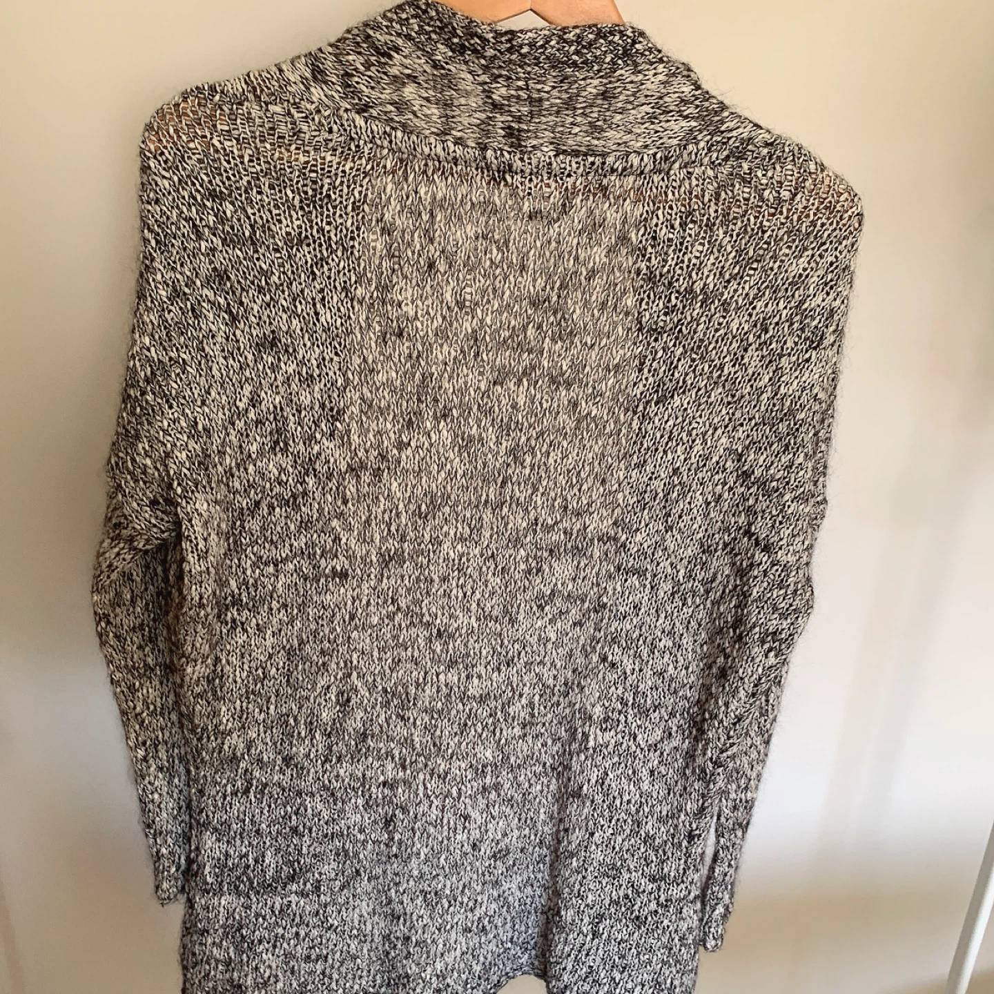 Aritzia Talula Grey Knit Open Cardigan – Slimming Fit, Size S - photo 4
