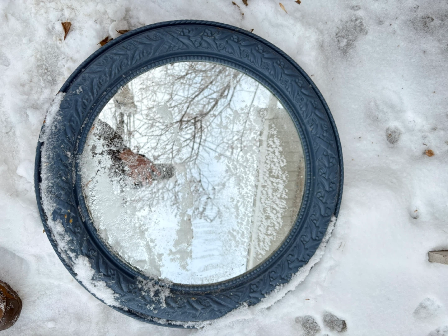 Round Blue Framed Mirror - photo 3