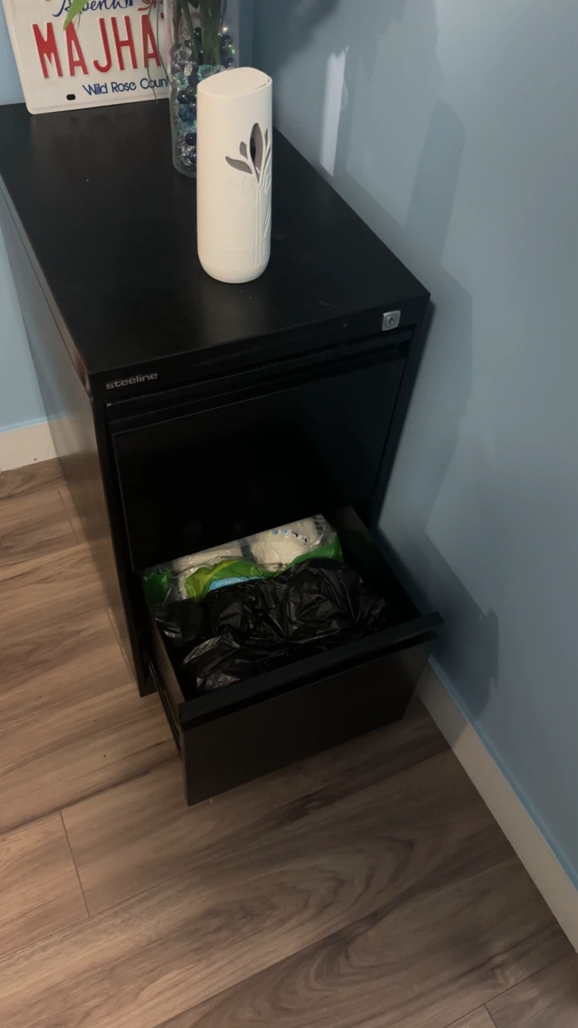 Steeline Black Filing Cabinet - photo 3
