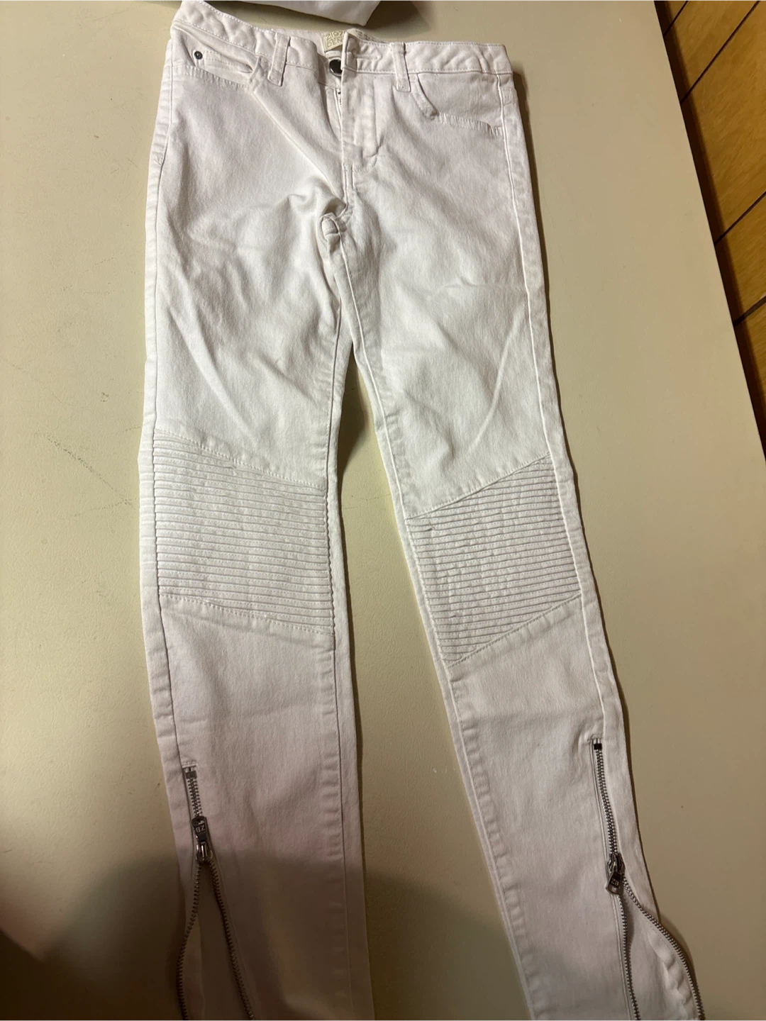 Zara Basic Dept White Moto Jeans - Size 34