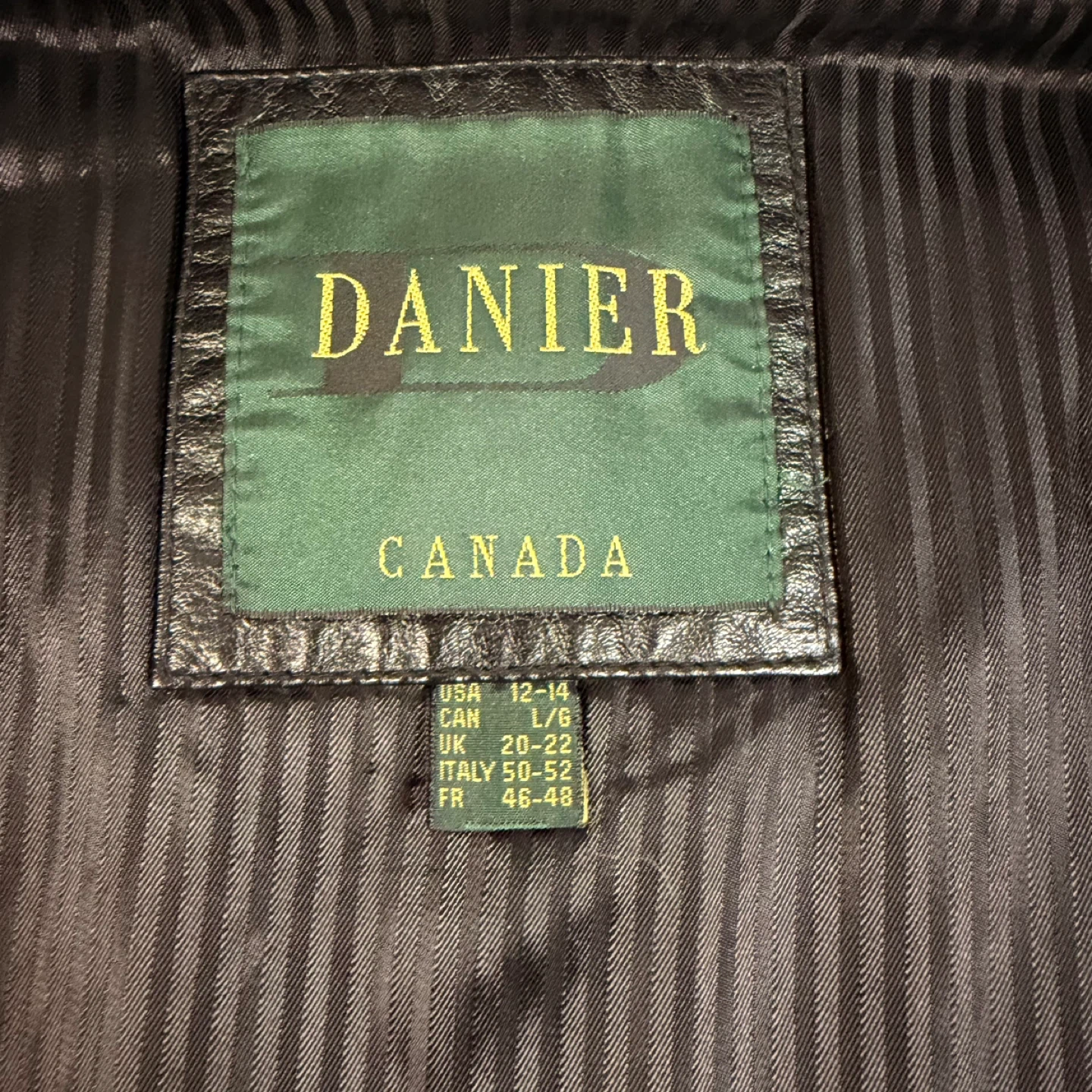 Danier Women’s Black Genuine Leather Coat Thinsulate Lined - photo 5