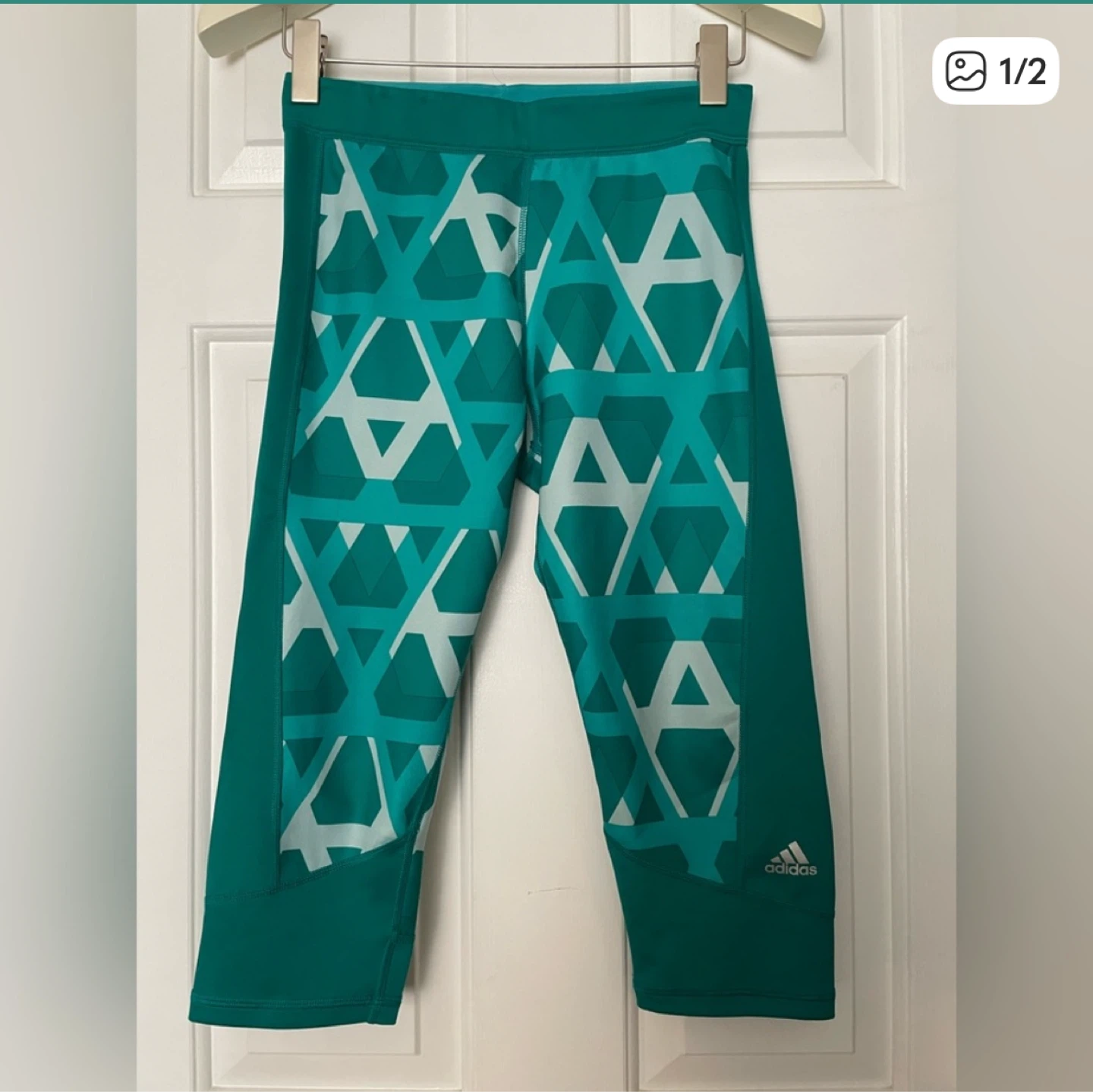 Adidas Green Cropped Leggings - Like New