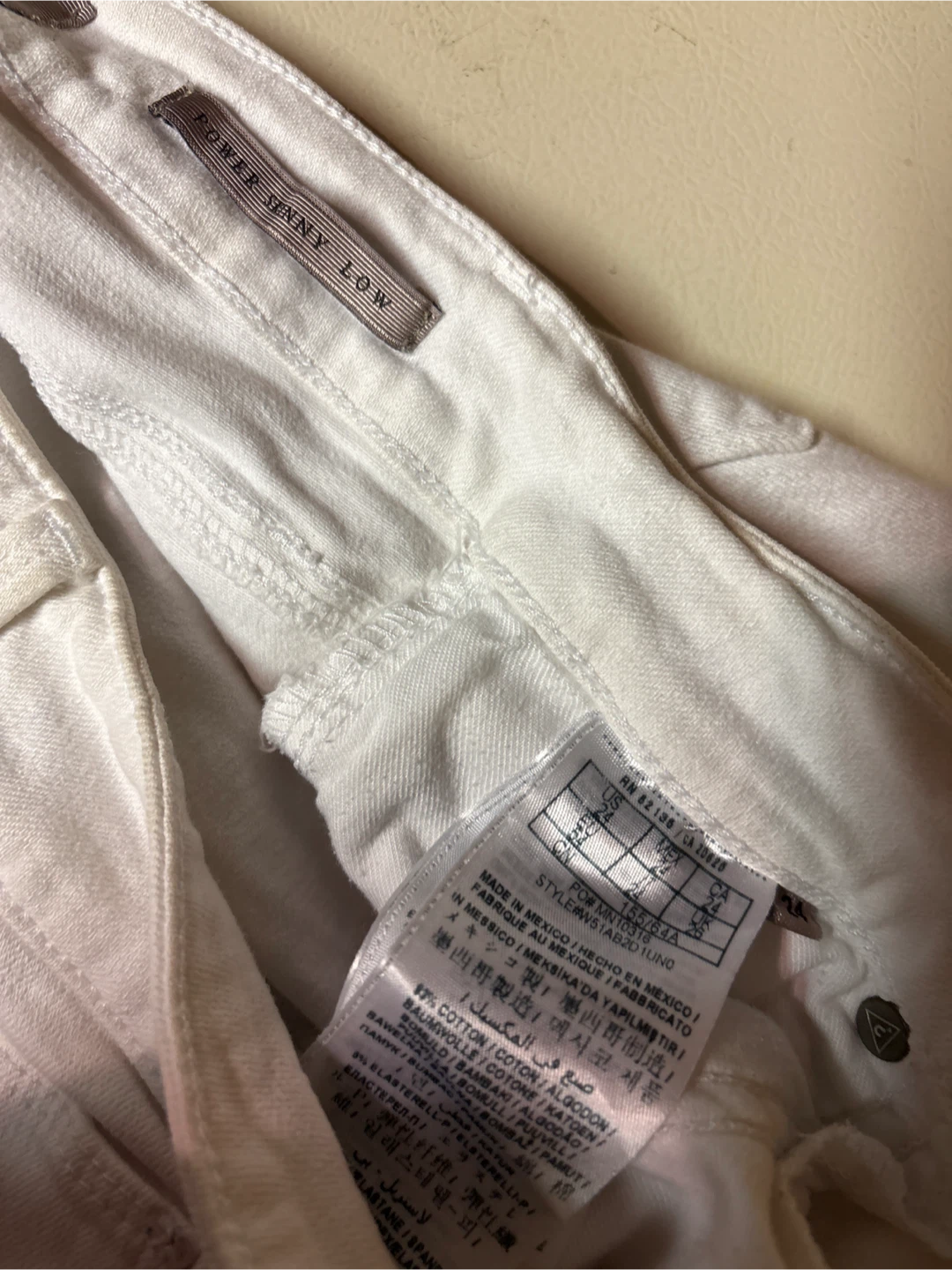 Guess Power Skinny Low White Jeans - Size 26 - photo 4