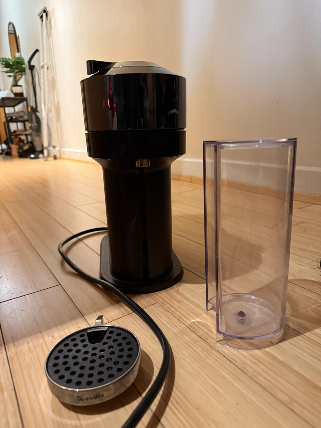 Nespresso Vertuo Next Coffee Machine - photo 2