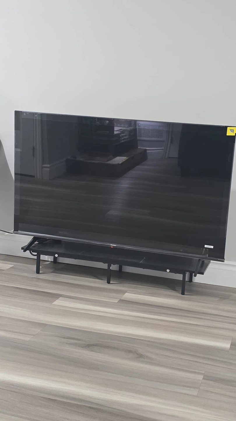 Insignia 50 inch TV