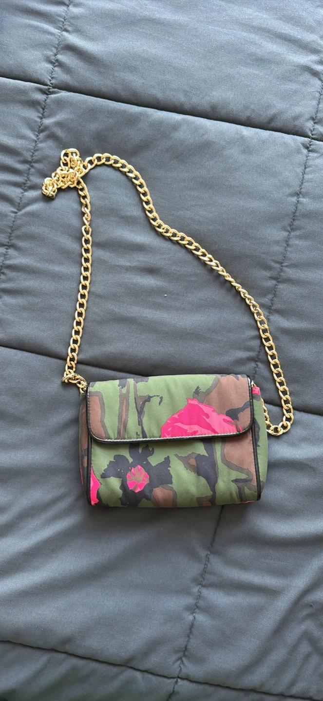 Diana Broussard Camo Rose Print Crossbody Bag🏆