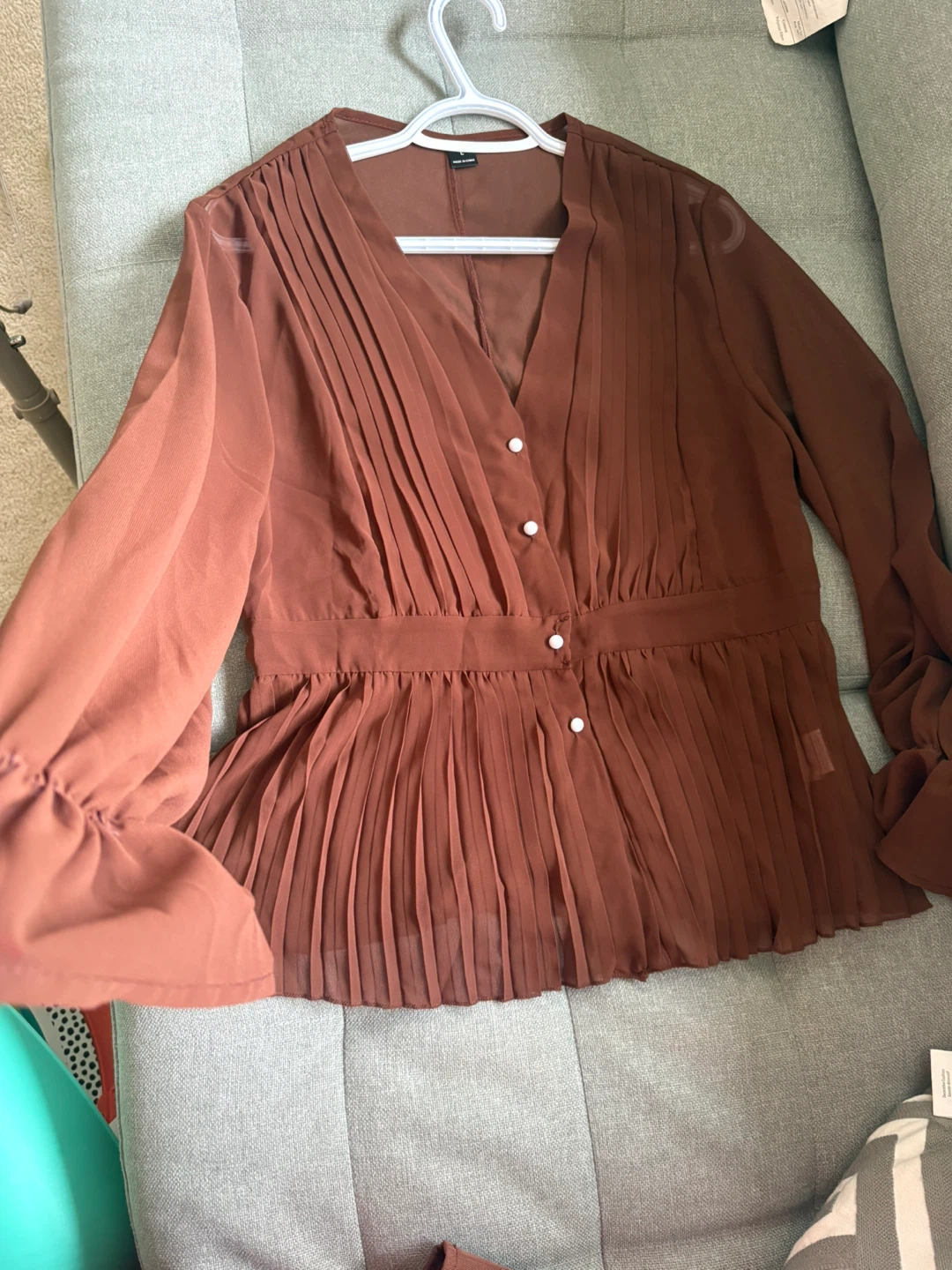 Brown Pleated Skirt and Blouse Set - photo 2