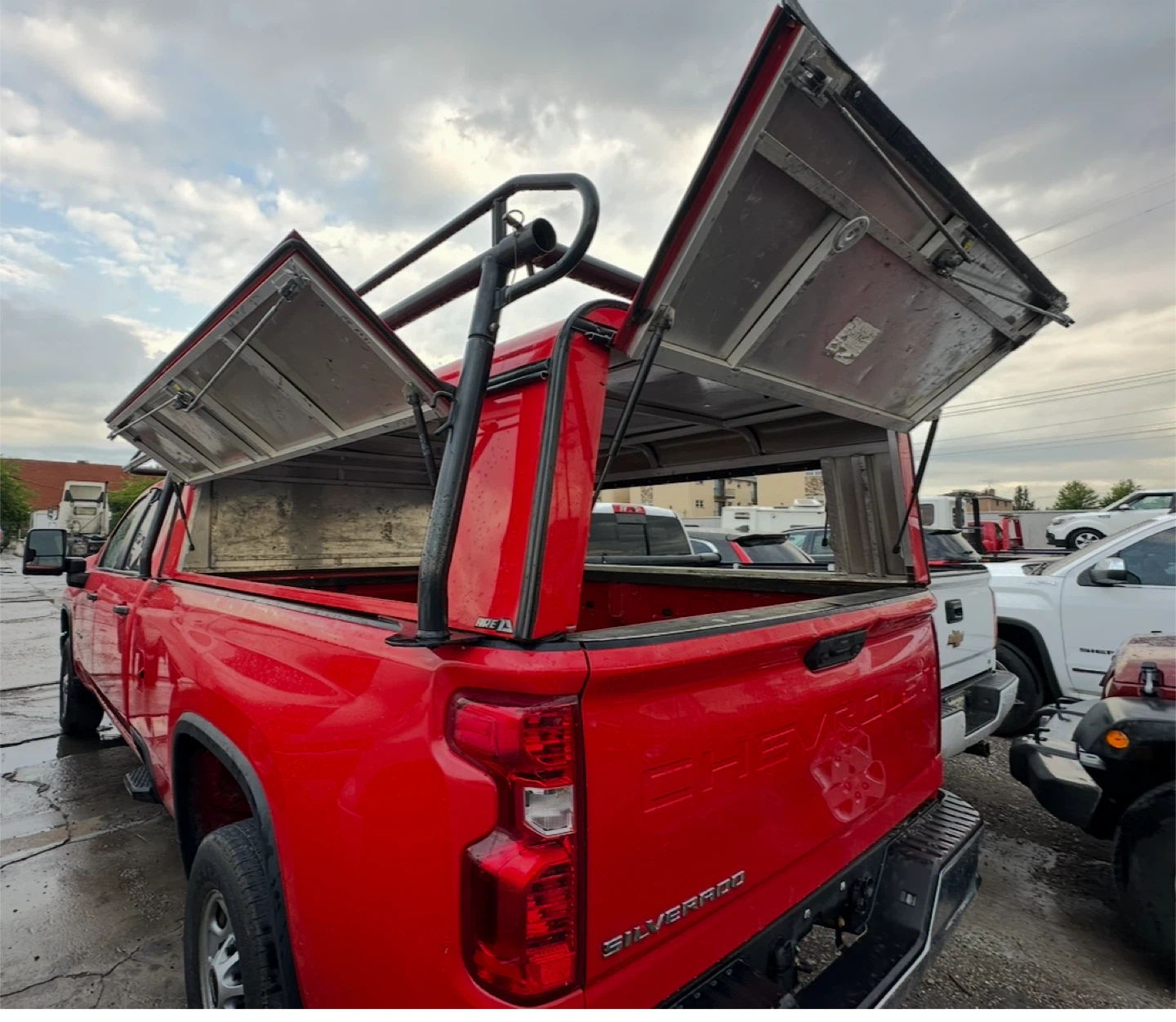 Camper topper cap for Silverado 2500 Long bed 8" - photo 2