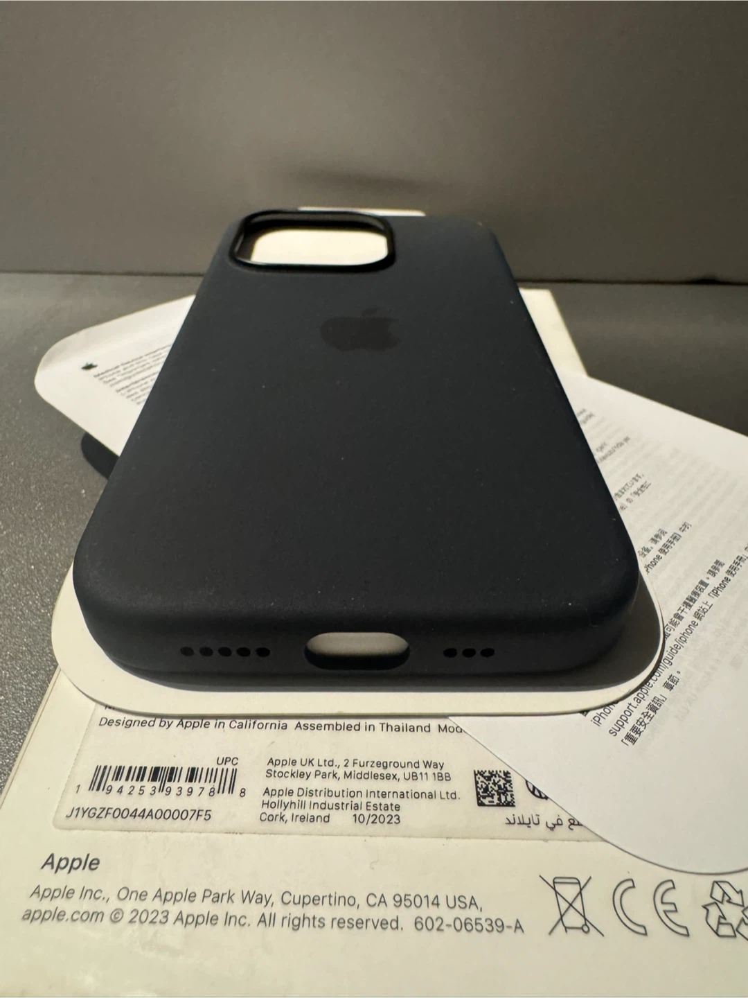 Apple iPhone 15 Pro Silicone Case - Black - photo 3