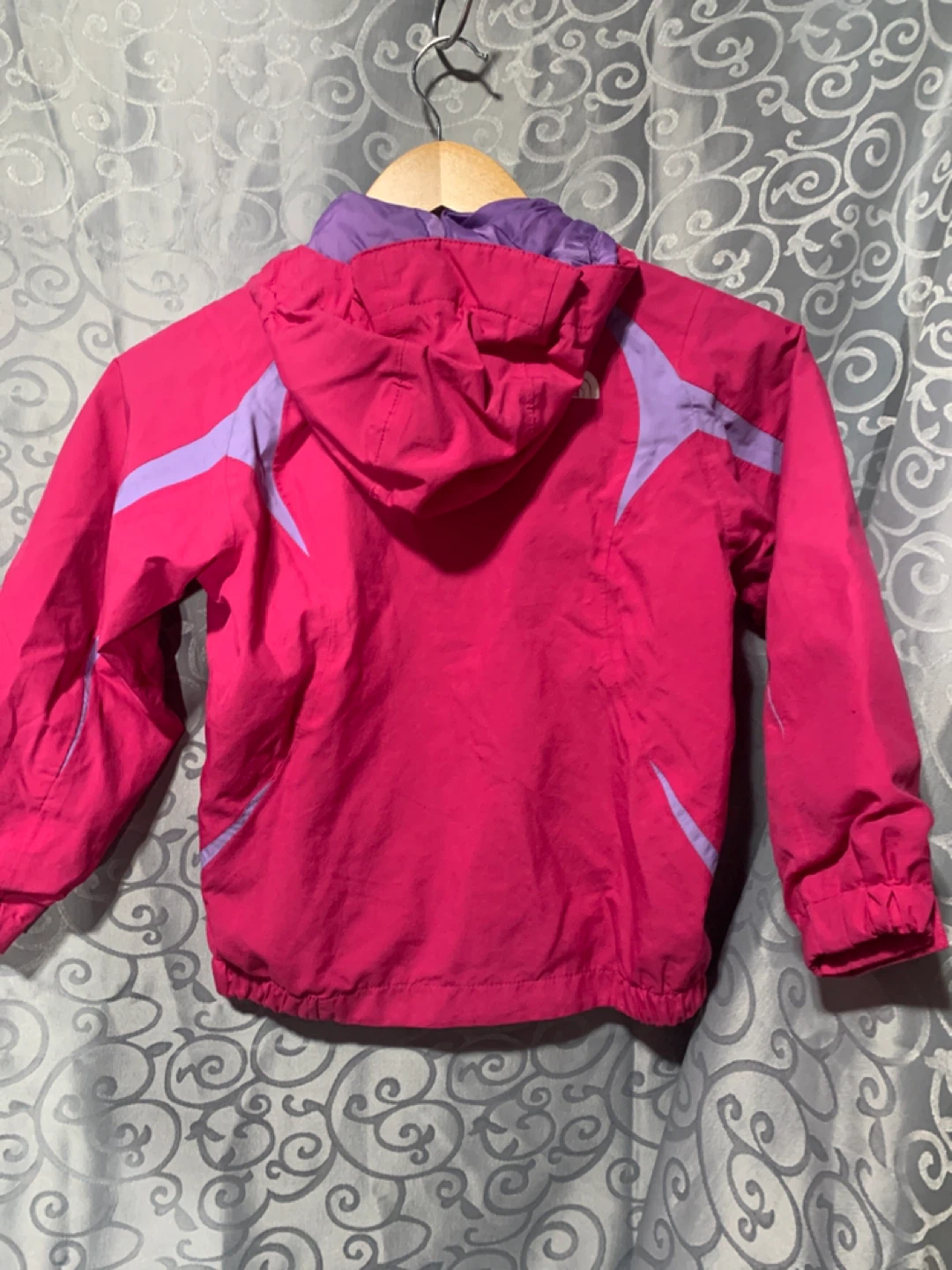 The North Face Toddler/Bambin Size 5/5 Pink Jacket - photo 2