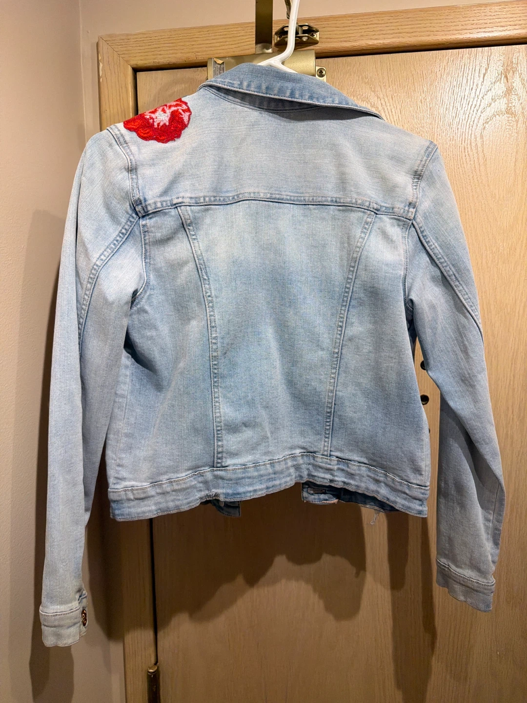 H&M Denim Jacket with Floral Embroidery - Size S - photo 2