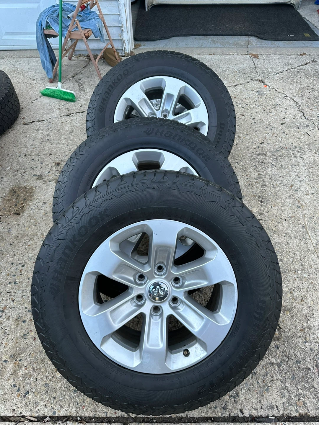275/65/R18 hankook dodge ram 2019 wheels and tires