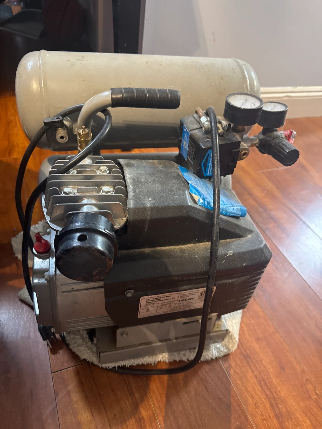 ROK Air Compressor - photo 4