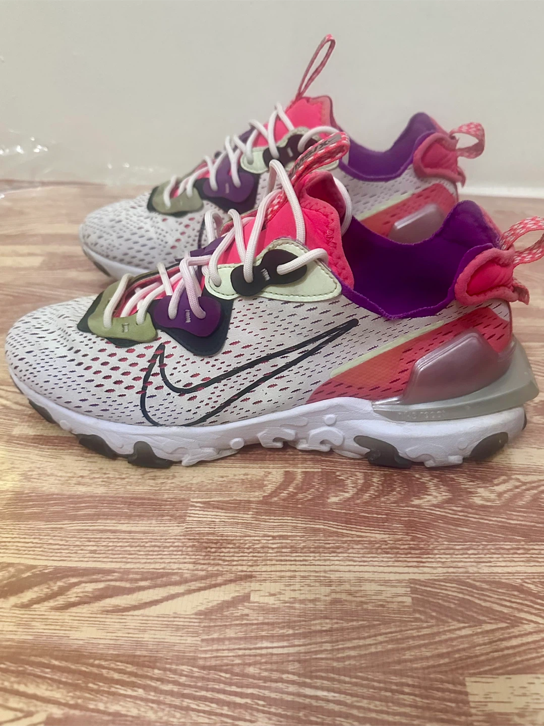 Nike React Vision Shoes - Size 9.5 - photo 5