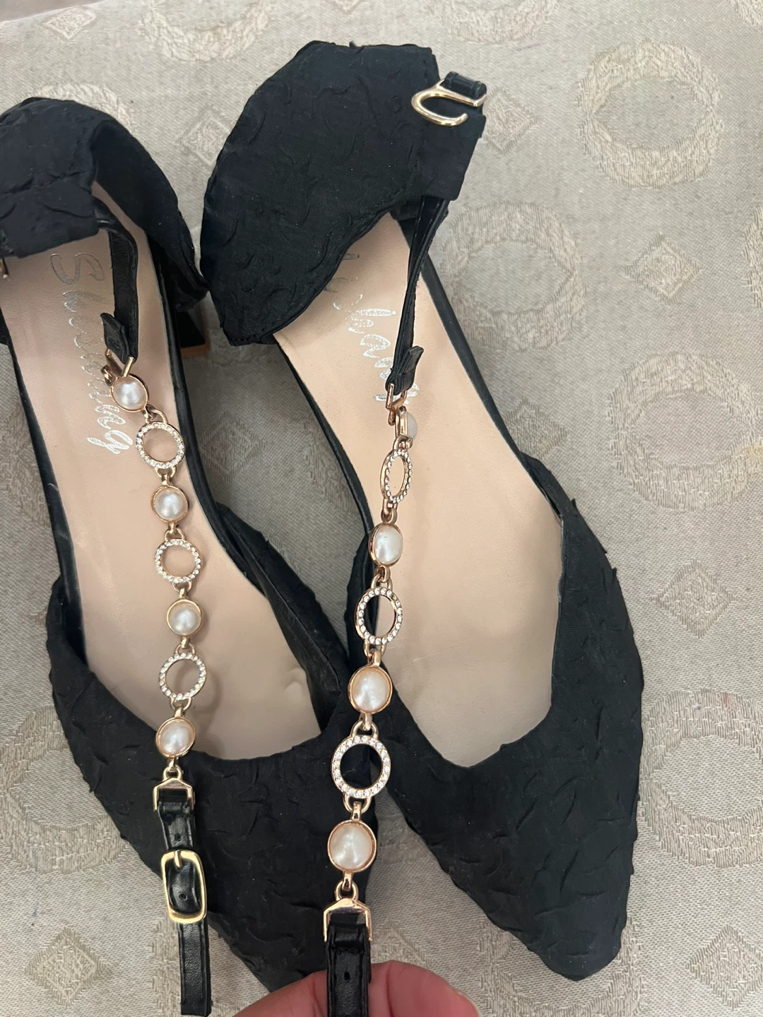 Shinyang Black Heels with Pearl Detail - photo 2