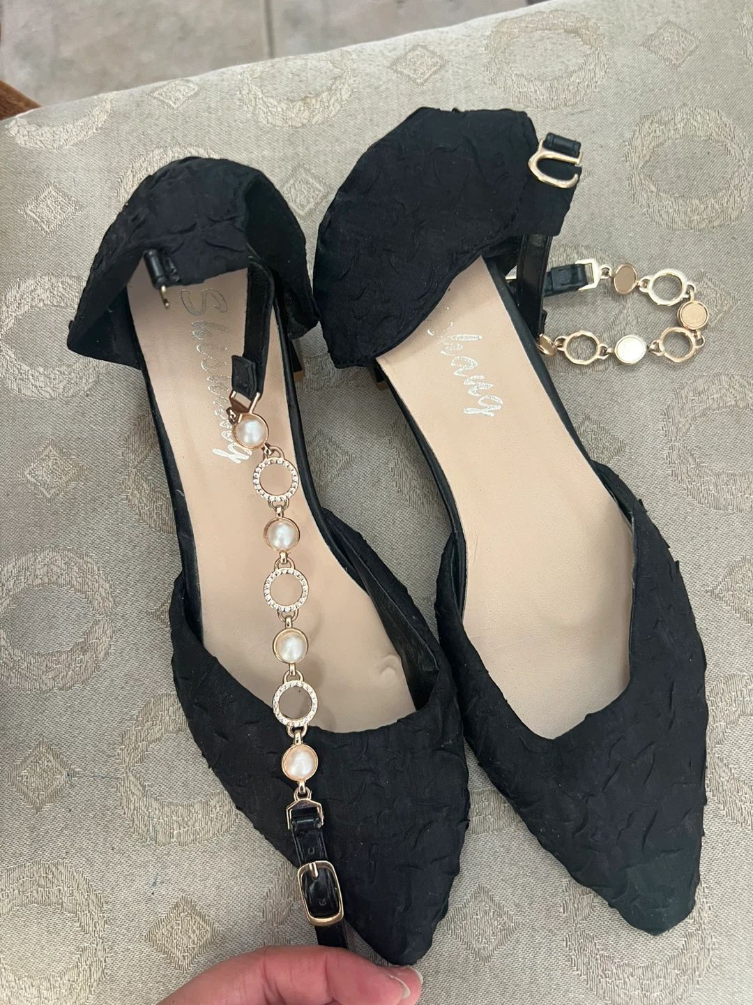 Shinyang Black Heels with Pearl Detail - photo 3
