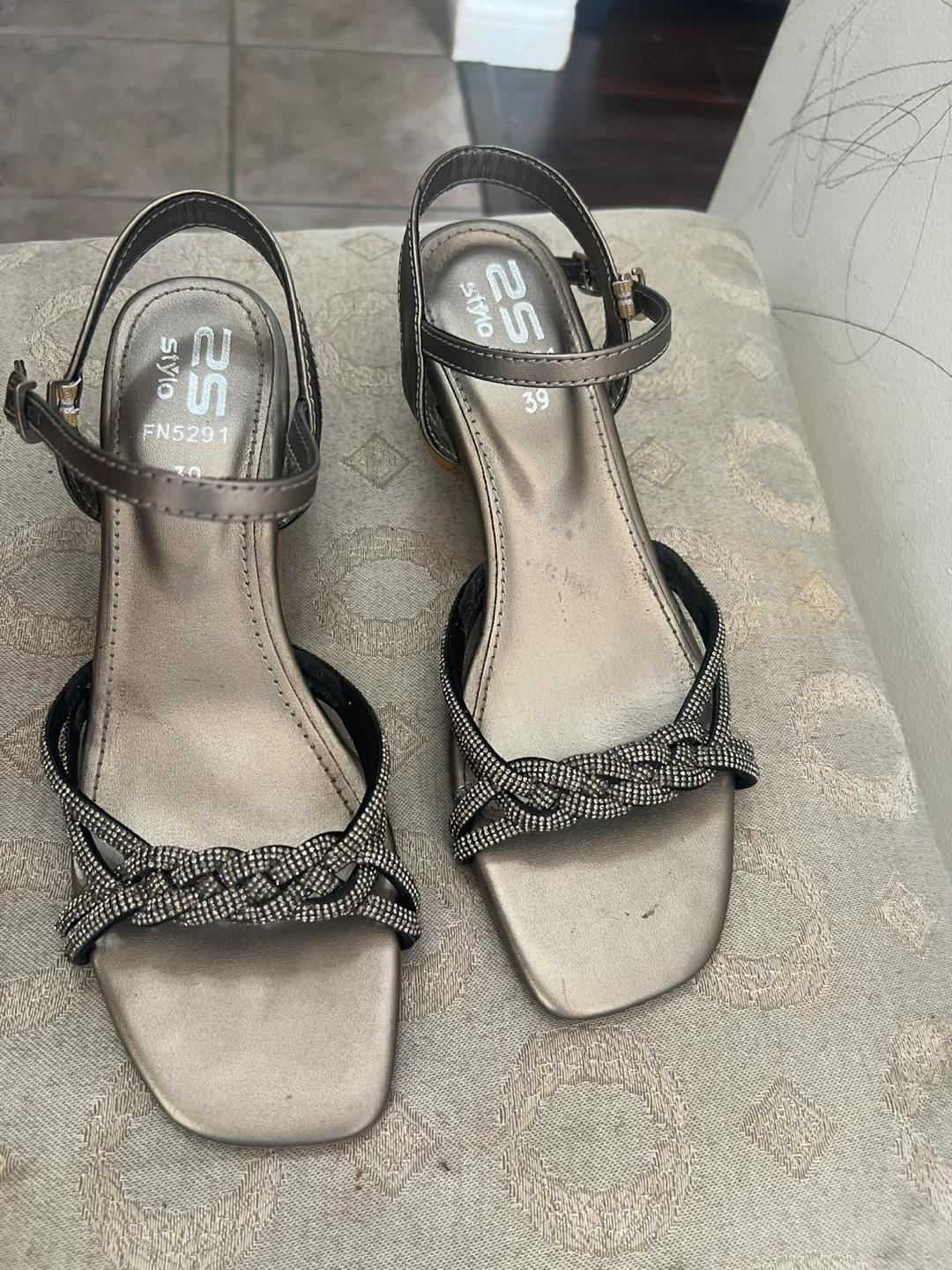 Stylo Silver Sandals - Size 39