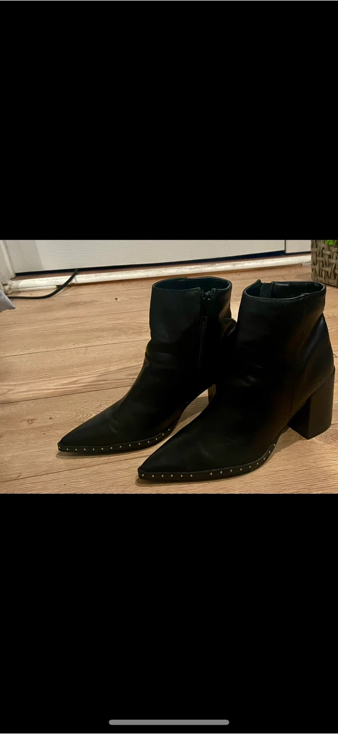 Steve Madden Boots