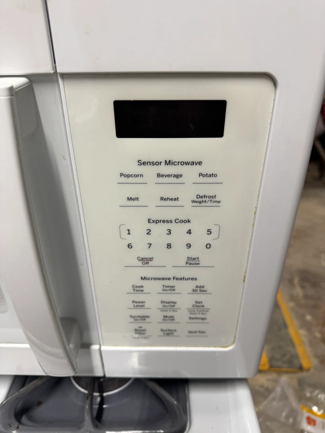 GE JVM6175DK2WW Household Microwave Oven - photo 2