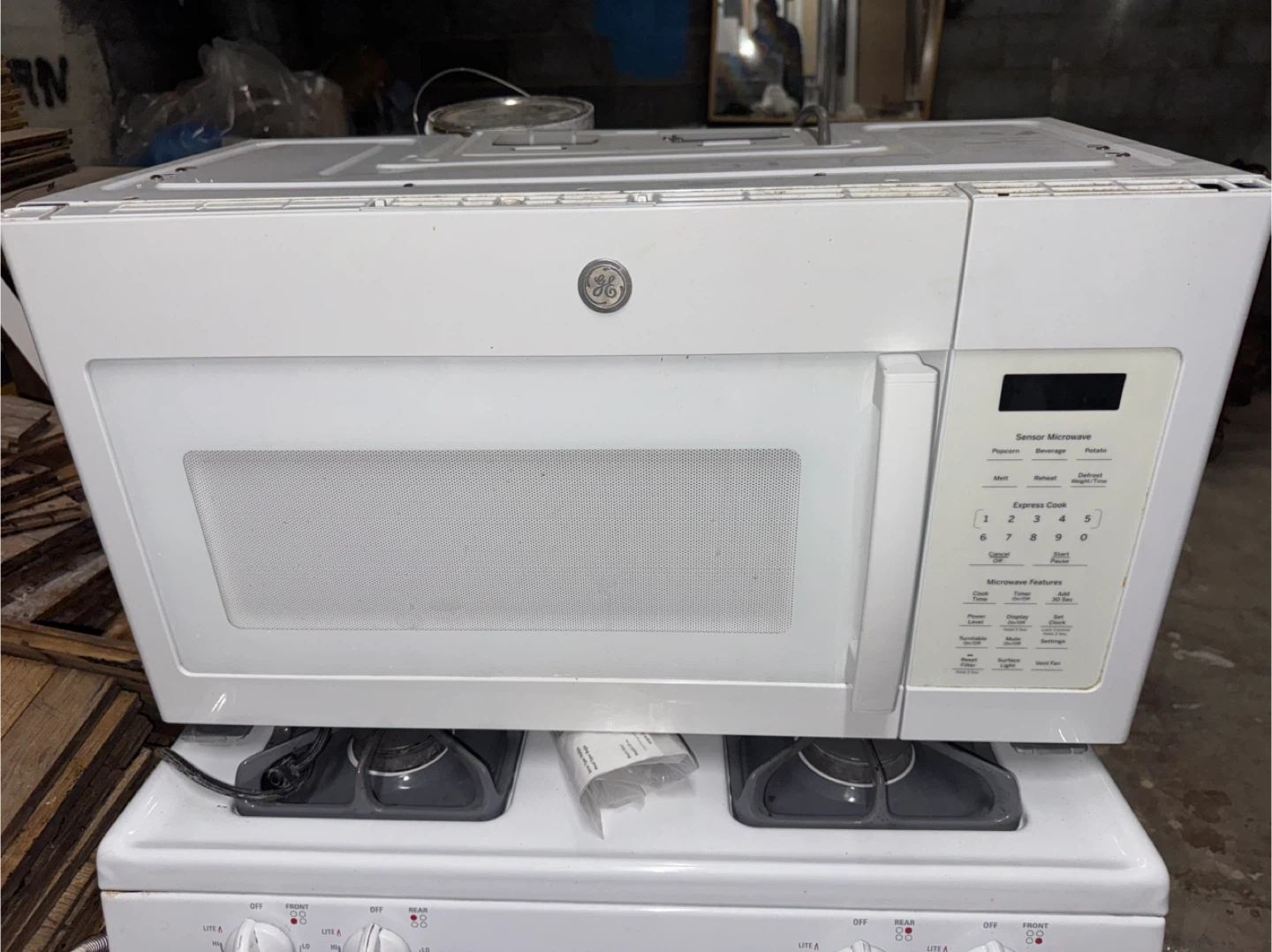 GE JVM6175DK2WW Household Microwave Oven