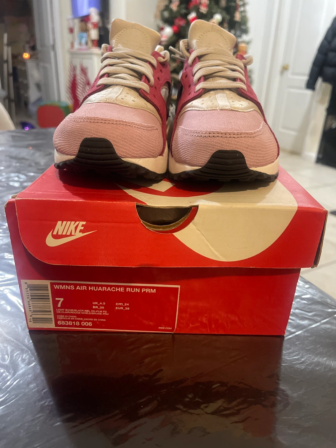 Nike Air Huarache Run PRM - Women's Size 7