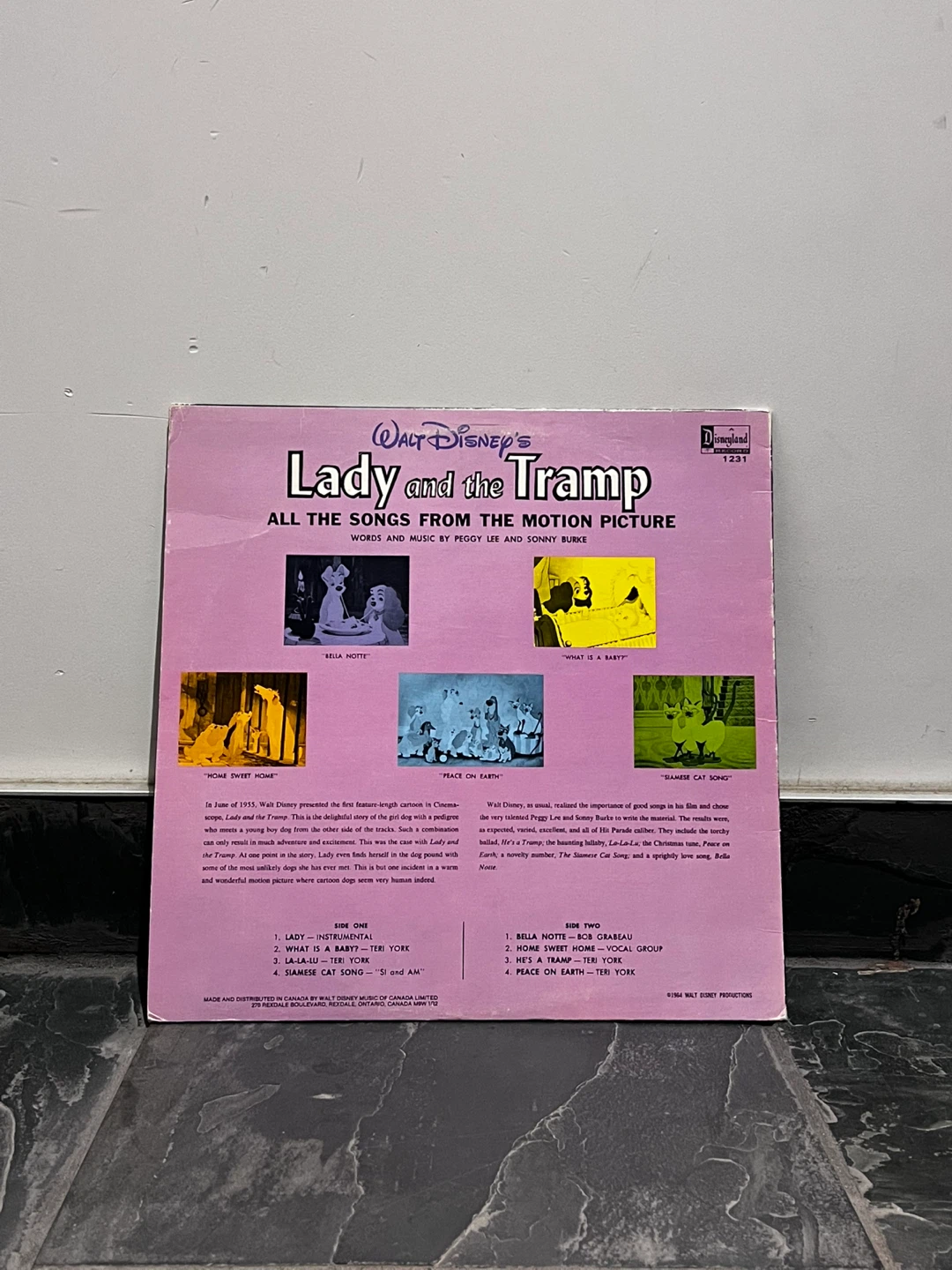 Walt Disney's Lady and the Tramp Vinyl Record - photo 2