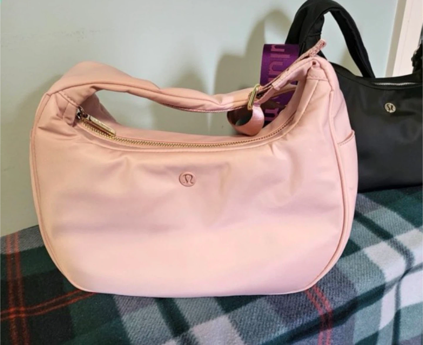 🎀 Lululemon City Essentials Shoulder Bag 4L – Baby Pink 🎀