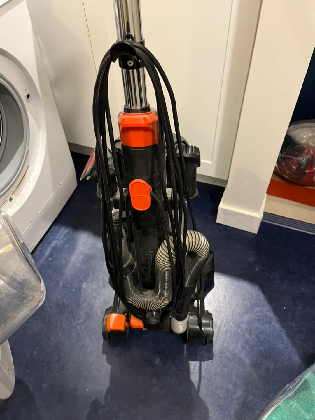 Eureka PowerSpeed Upright Vacuum - photo 2