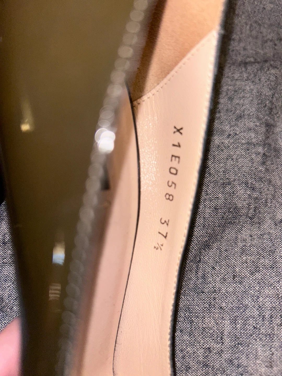 Giorgio Armani Olive Green Pumps Size 7.5 - photo 4