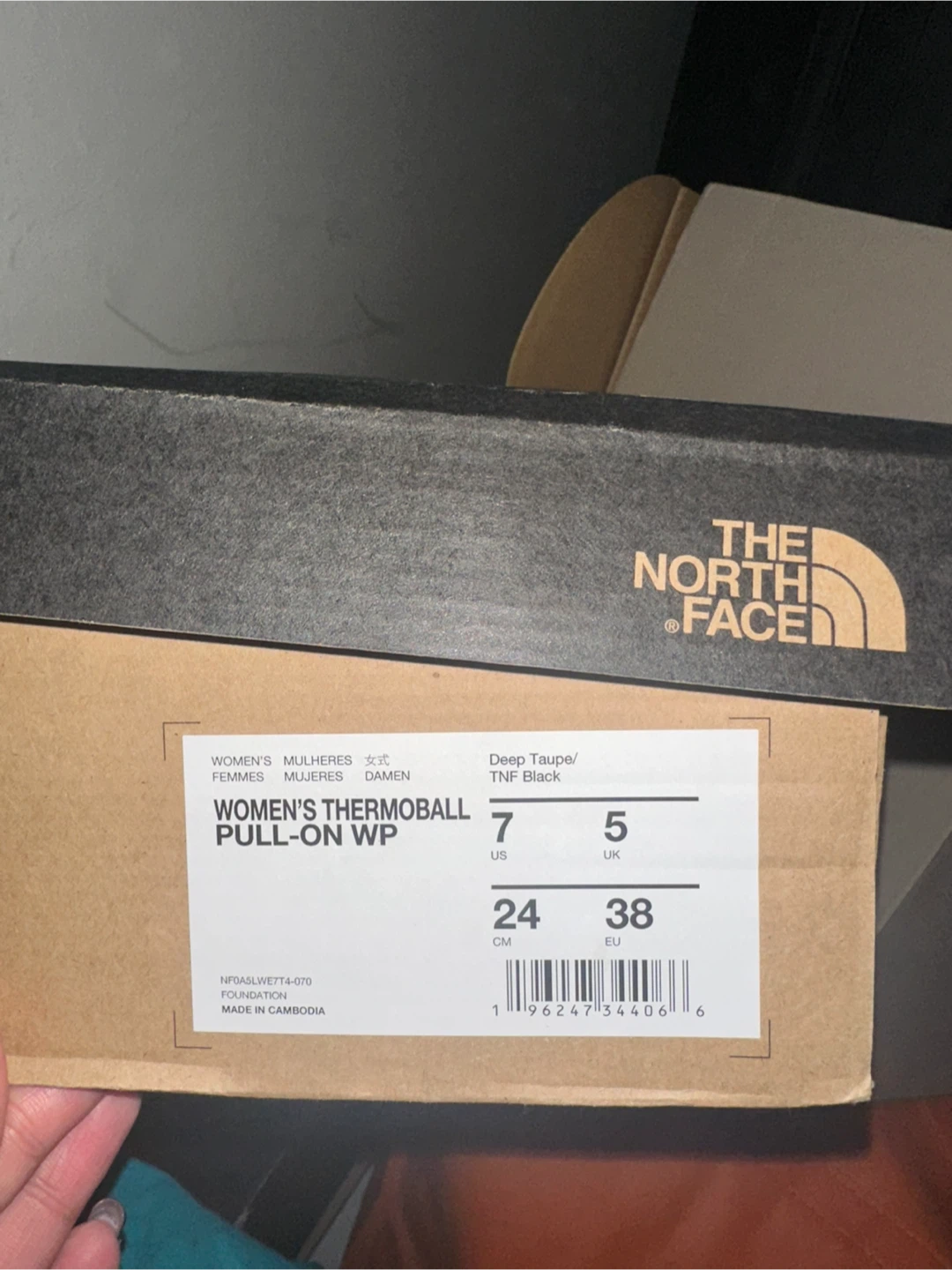 The North Face Thermoball Pull-On WP Boots - Size 7 - photo 4