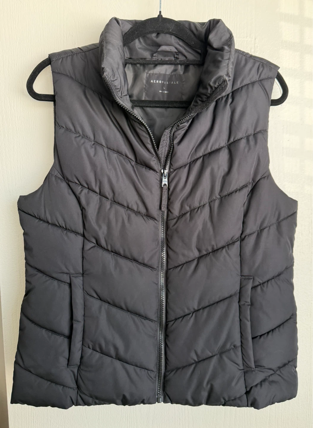 Aeropostale Black Puffer Vest - Size L - photo 2