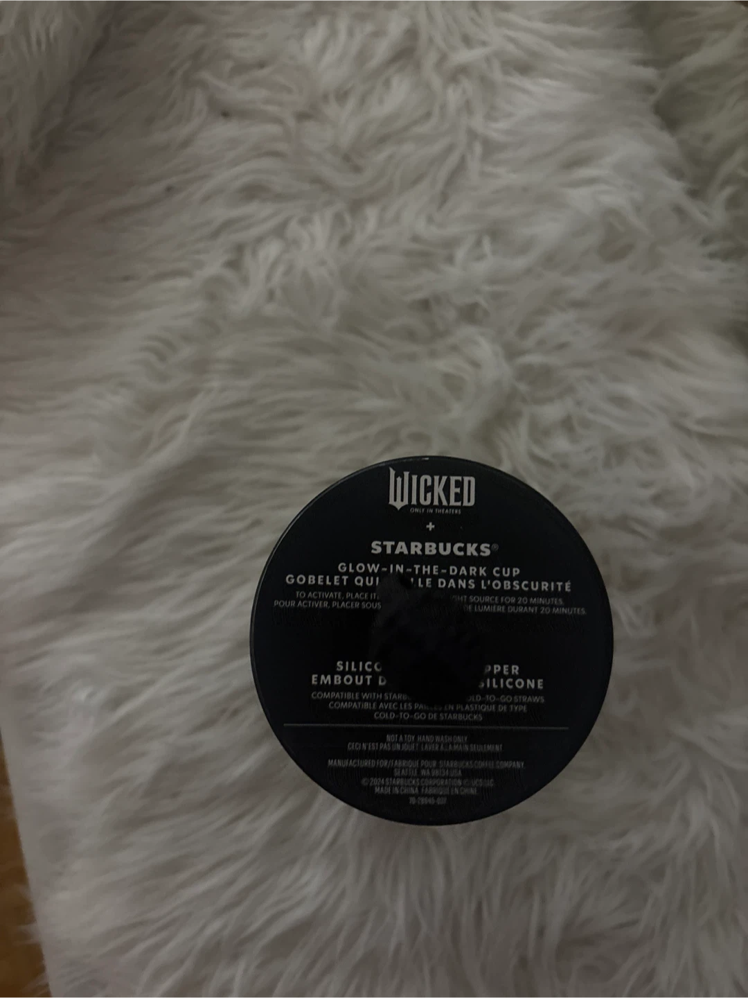 Limited edition Starbucks x Wicked 24 oz. "Defy Gravity" - photo 2