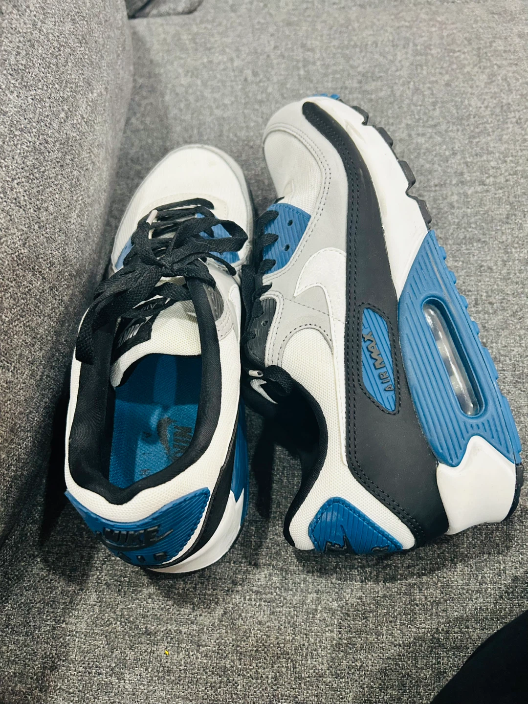 Nike Air Max 90 - Blue & White- size 9