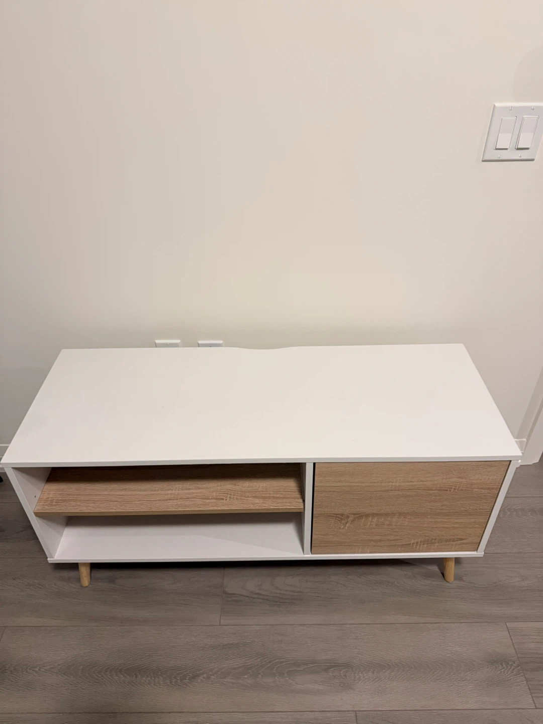 White & Wood TV Stand/Console 42 inches - photo 2