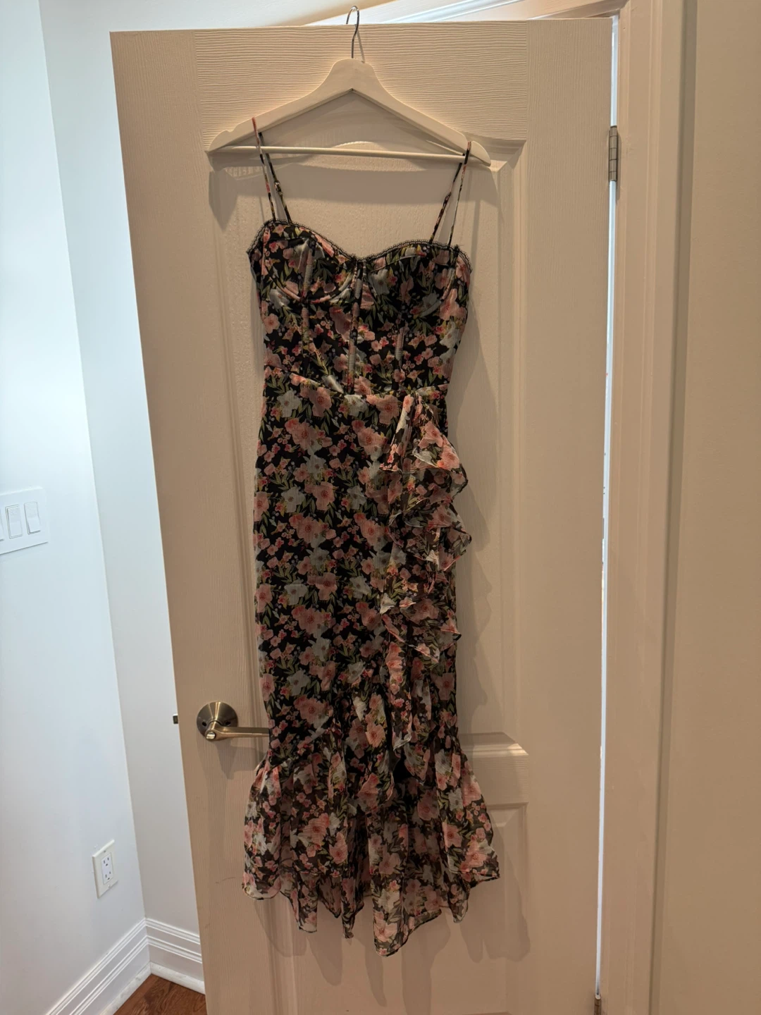 ASTR The Label Black Red Floral Dress - photo 4