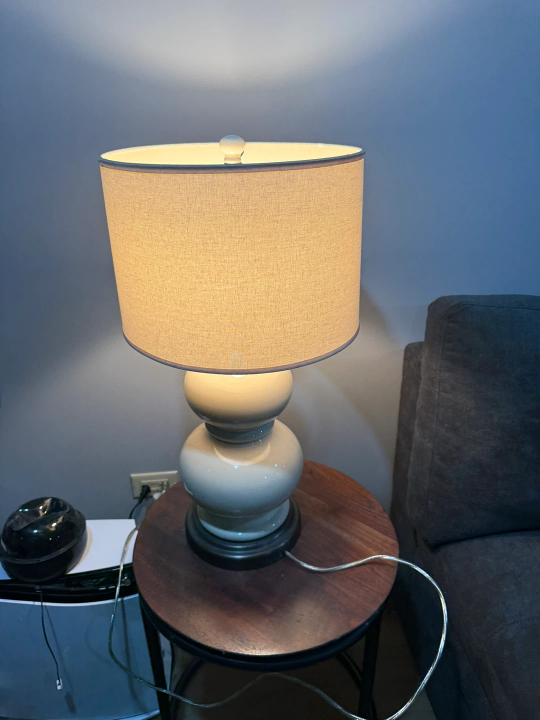 Pottery Barn Ceramic Table Lamp - photo 3
