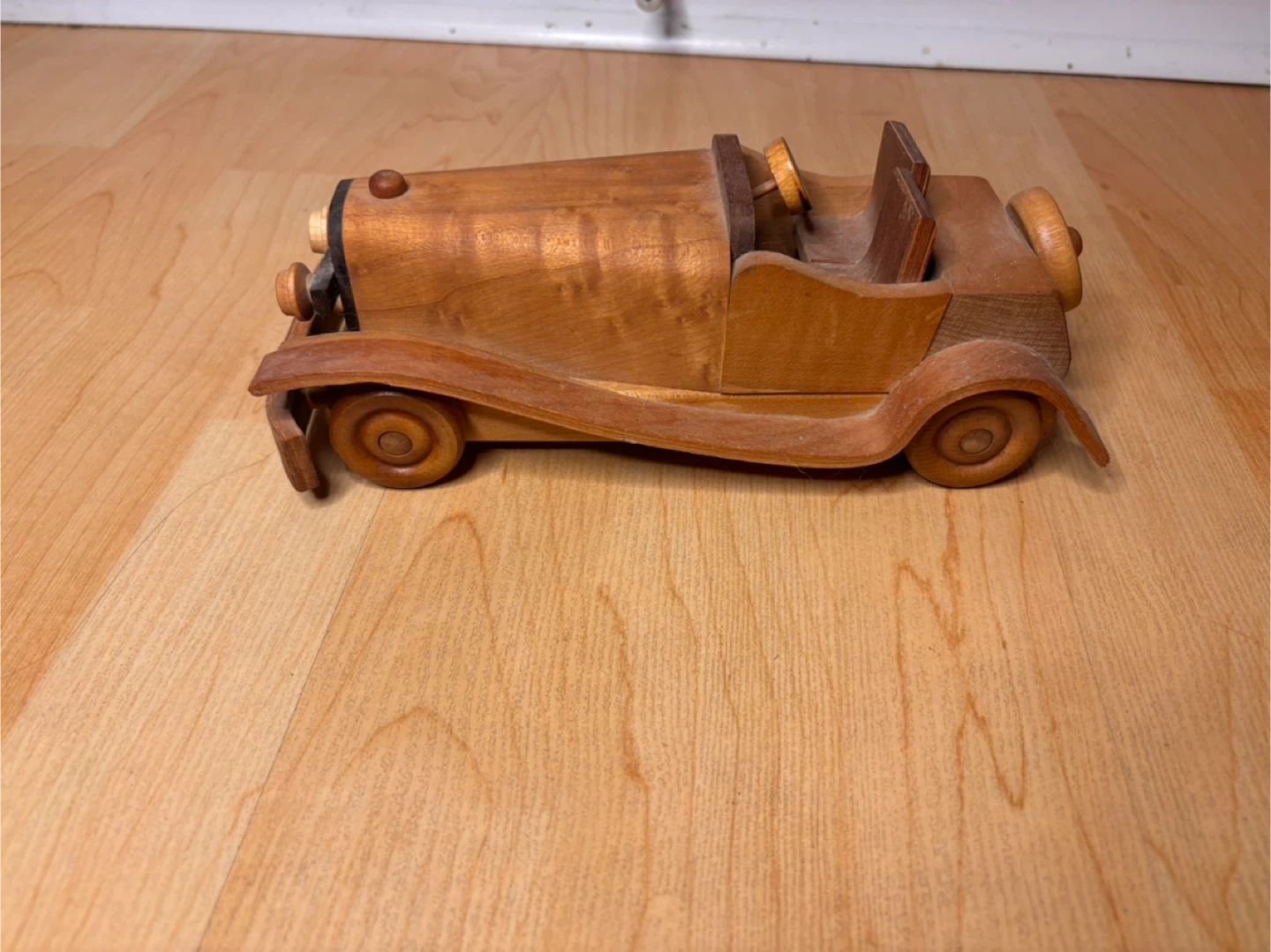 Handcrafted Wooden Vintage-Style Model Cars - photo 5
