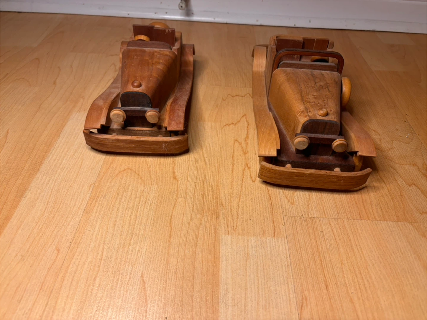 Handcrafted Wooden Vintage-Style Model Cars - photo 2