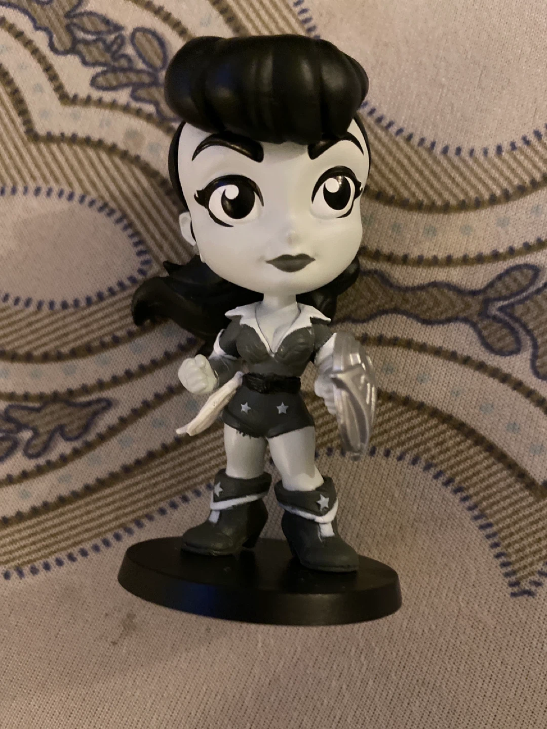 DC Bombshells Vinyl Figures - photo 4