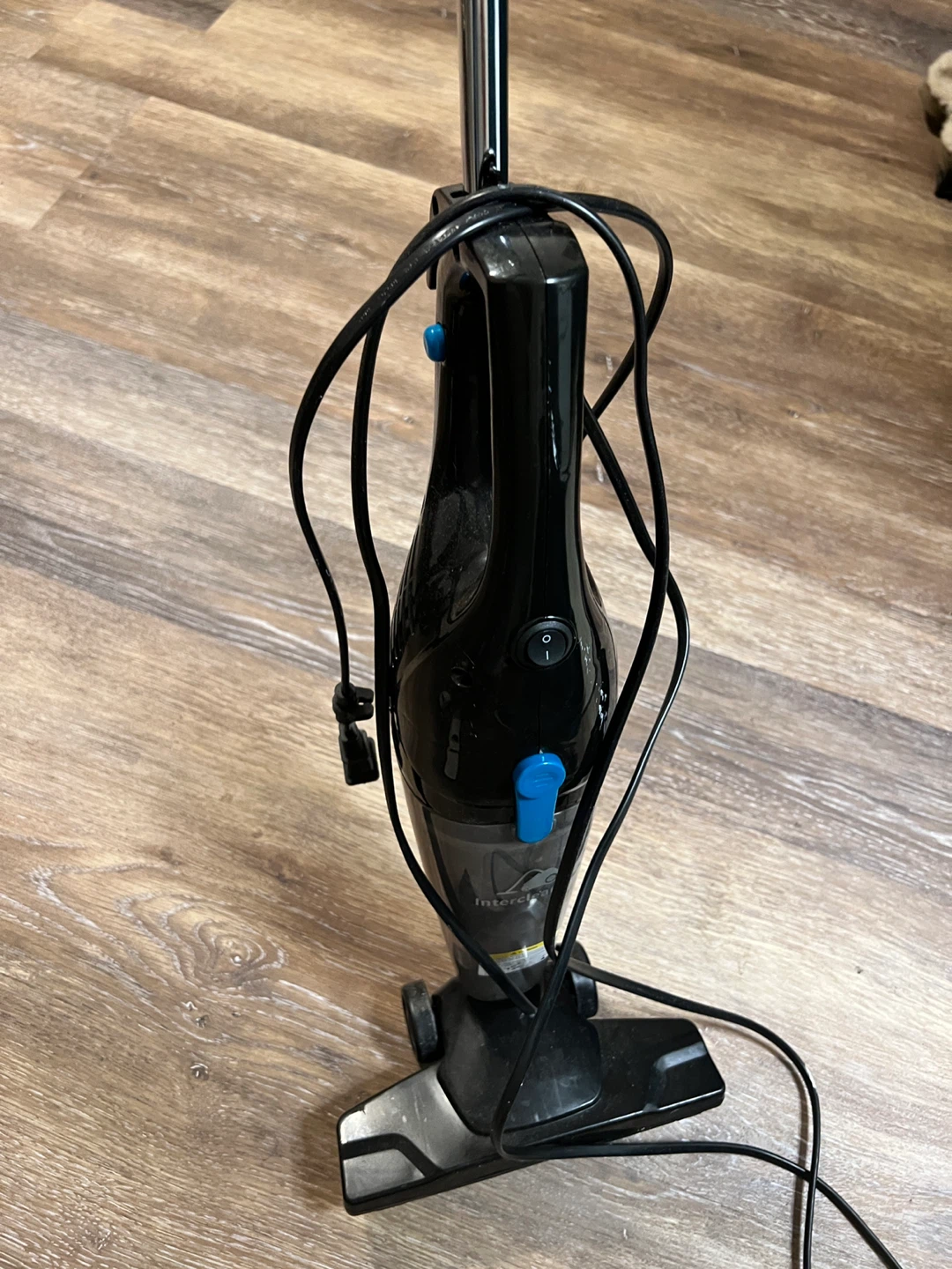 Small Vacuum Cleaner, Easy to move - Moving Sale