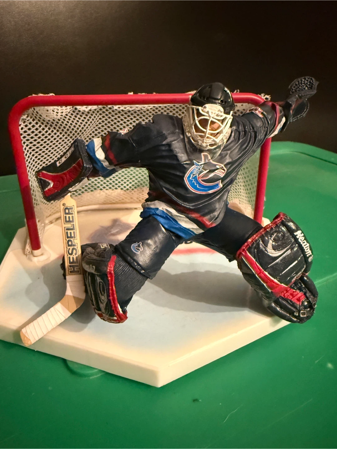 Dan Cloutier Vancouver Canucks Goalie Figurine
