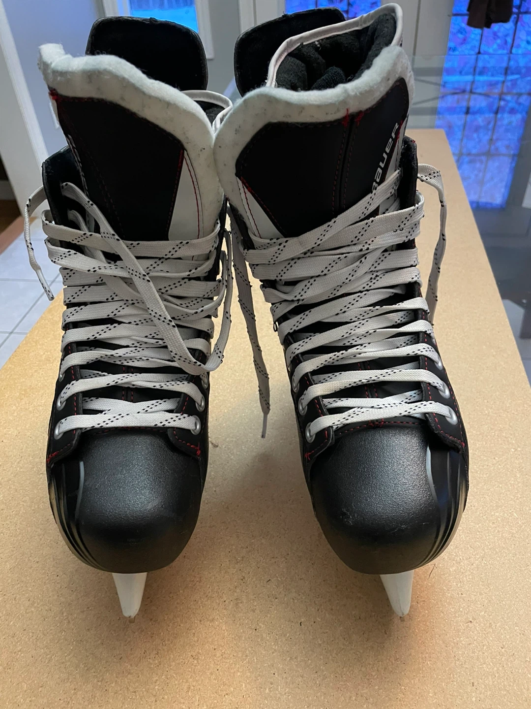 Bauer Ice Skates - Size 4