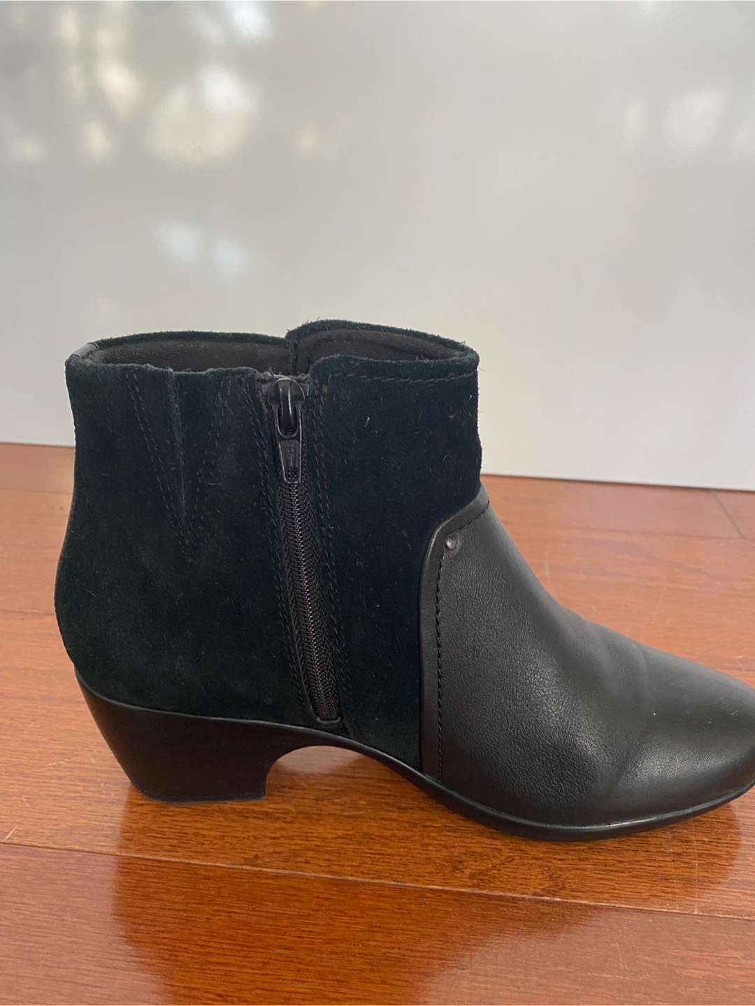 Clarks Black Genuine Leather & Suede Ankle Boots - photo 3