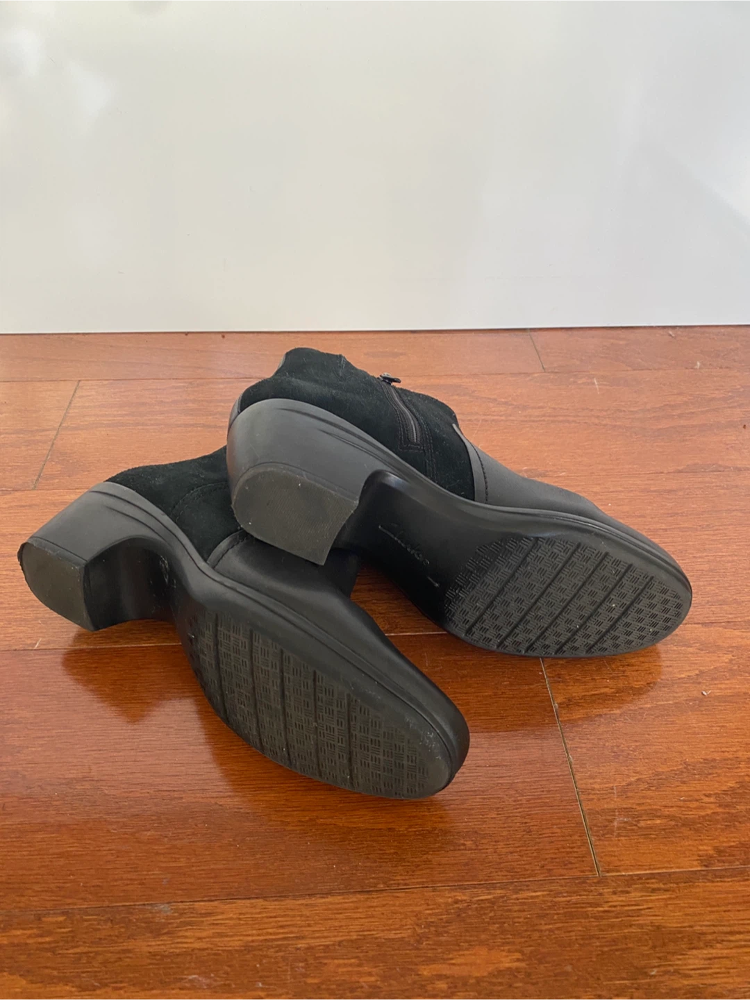 Clarks Black Genuine Leather & Suede Ankle Boots - photo 5