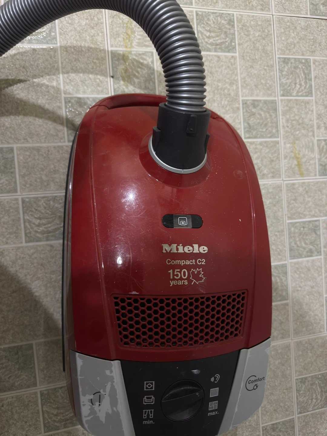 Miele Compact C2 Vacuum - Red