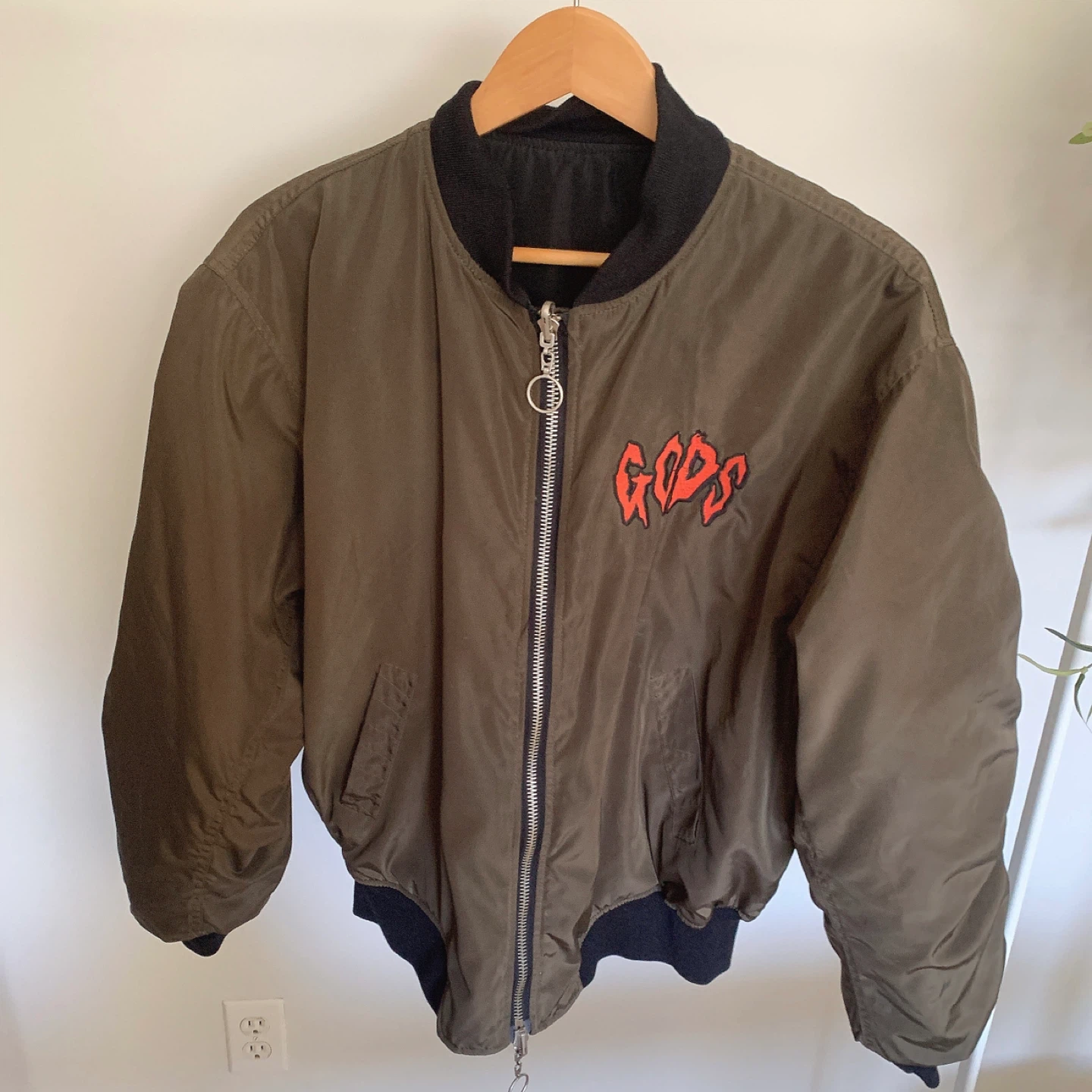Reversible Bomber Jacket Black/Army Green Size M - photo 4