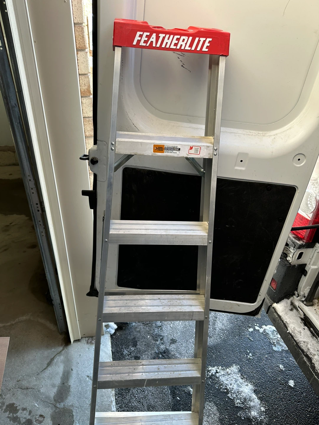 Featherlite 6 ft Ladder - Model FL-2310-06
