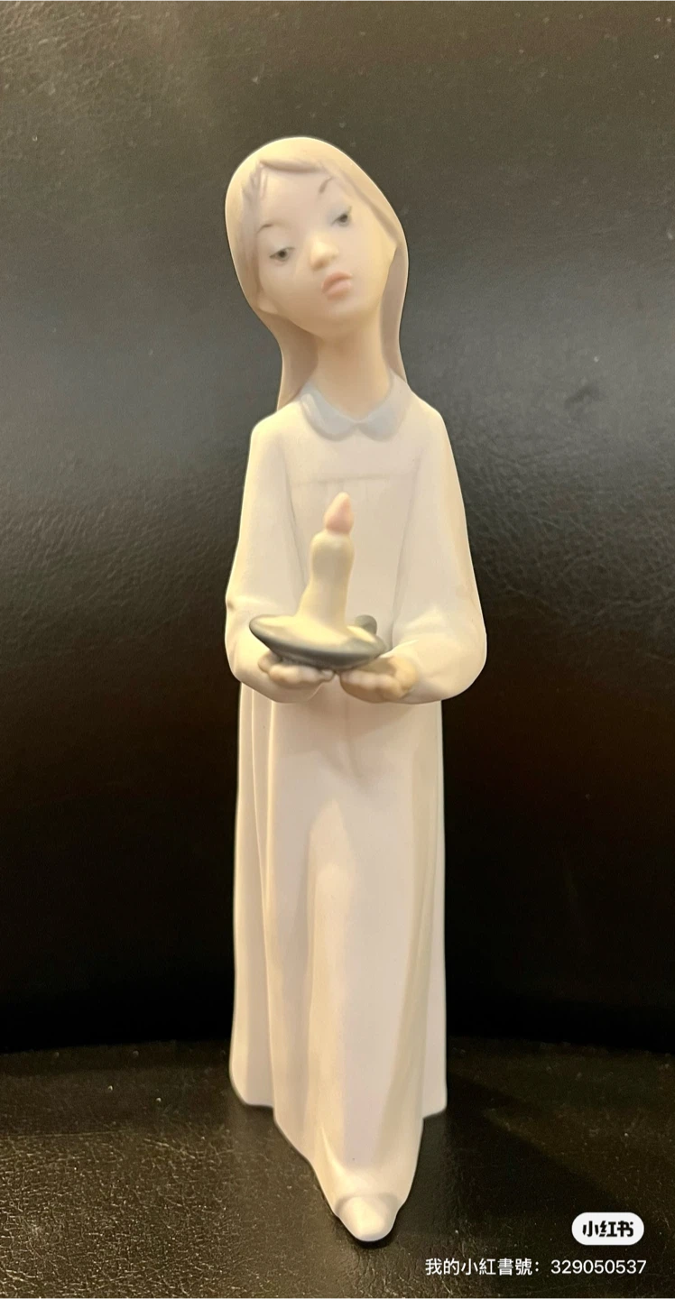 Lladro Figurine "Goodnight Kiss" - photo 2