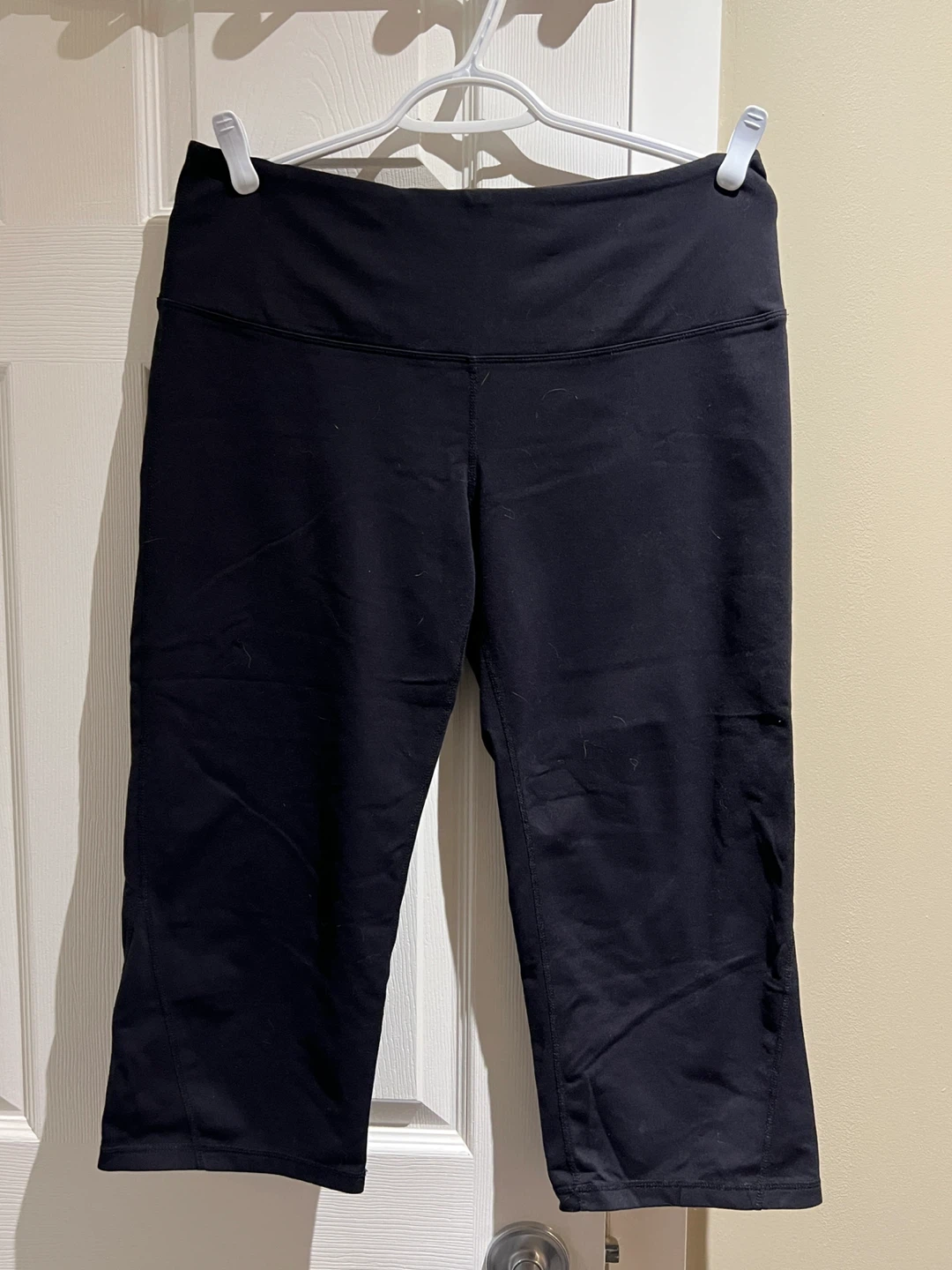 Kirkland Signature Black Capri Leggings - Size L