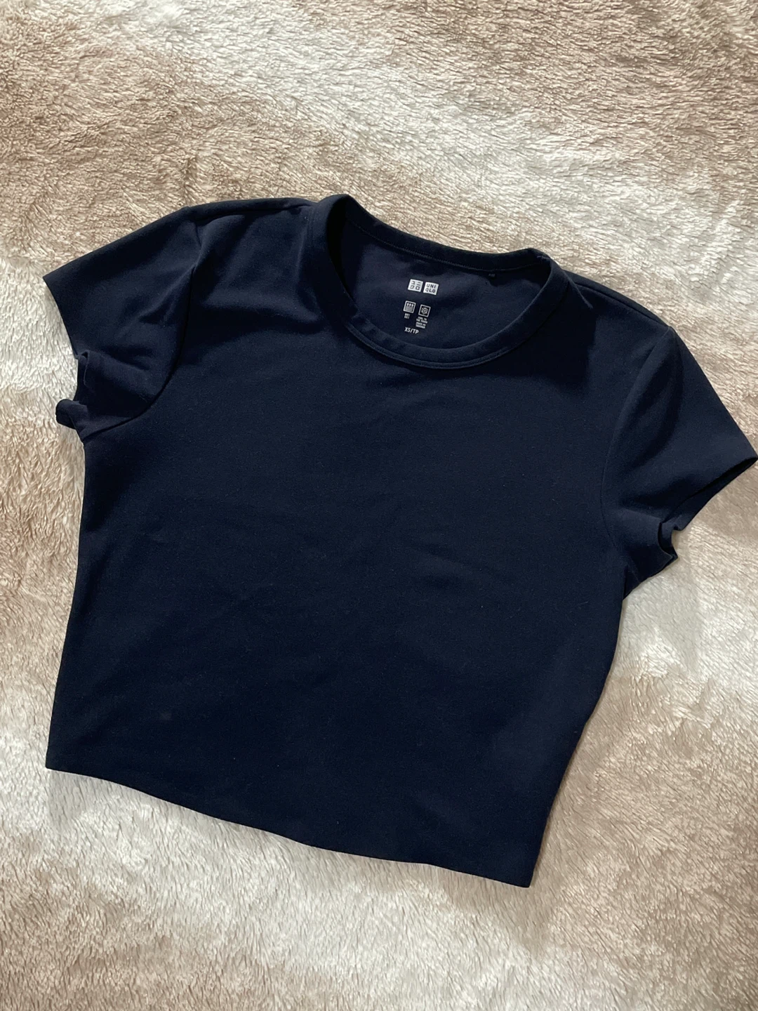 Uniqlo XS Navy Active Dry Short Sleeve Top